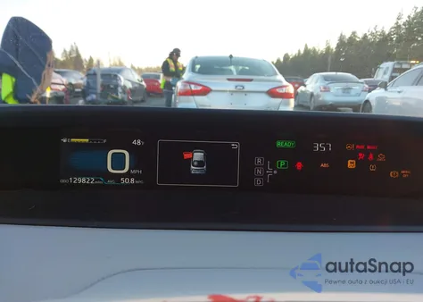 2016 Toyota Prius Two из США, поврежденный, VIN JTDKBRFU3G3520932